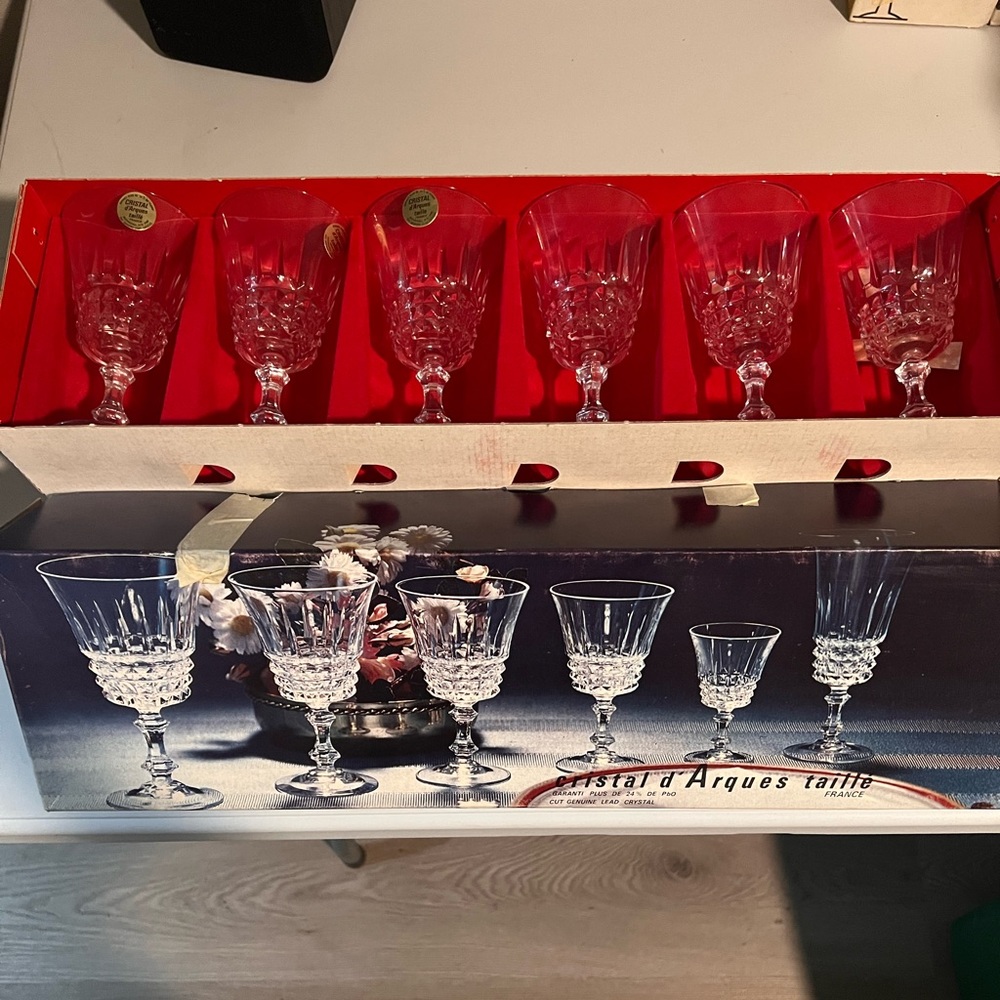 6 NIB Cristal d'Arques Tuileries Wine/ Liqueur 5,5 oz 24% crystal 5”tall